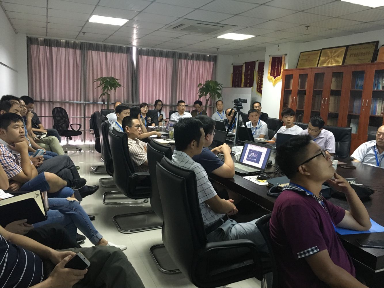 7ABE17038C07F8EE47AB7C06719995BE 7ABE17038C07F8EE47AB7C06719995BE